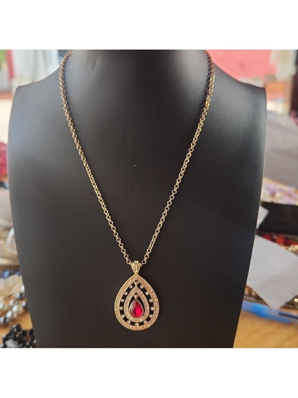 New Monet Set Gold Tone Necklace & Earring Set With Cubic Zirconias. - Picture 3 of 12